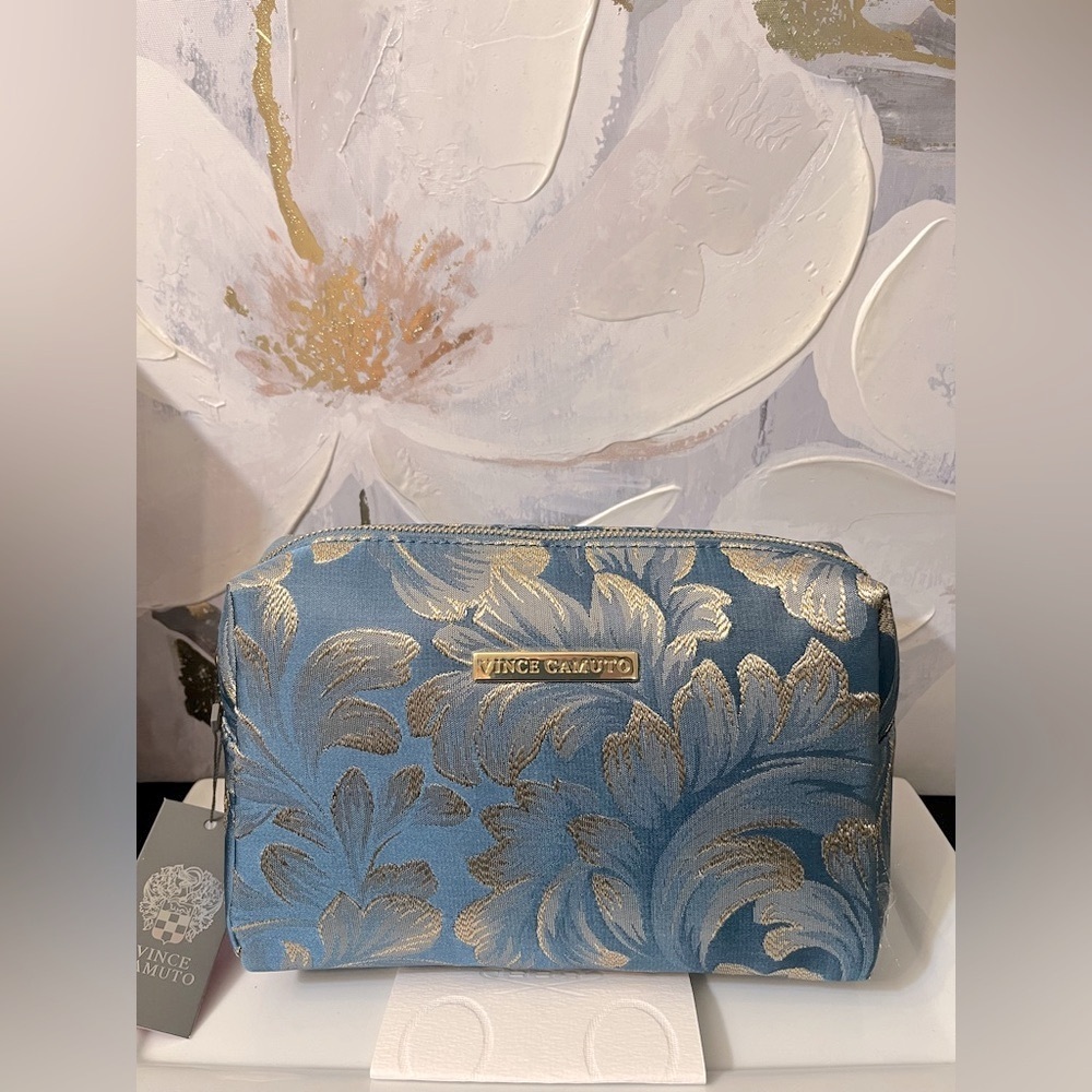🛍️NWT Vince Camuto Blue and Gold Women's Cosmetic/Beauty Bag